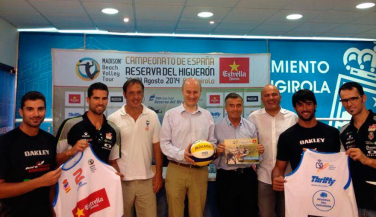 Presentación de la Final del Campeonato de España de Voley Playa 