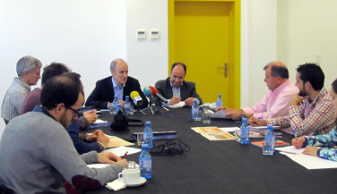 Encuentro con los medios de comunicación de Lorca en el Centro Internacional de Voley Playa