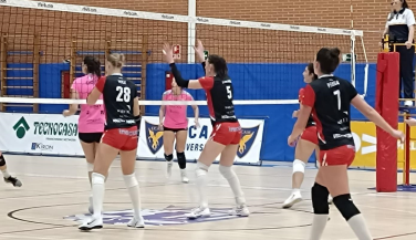 UCAM Torrejón se impone con autoridad al Arona Vóley 