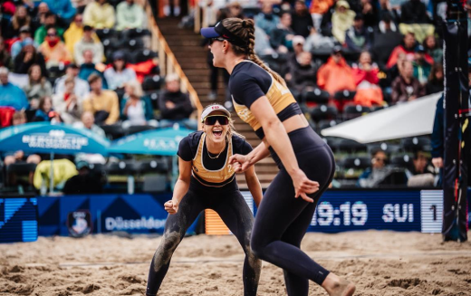 Remontada de Daniela y Tania para iniciar el Mundial con victoria 