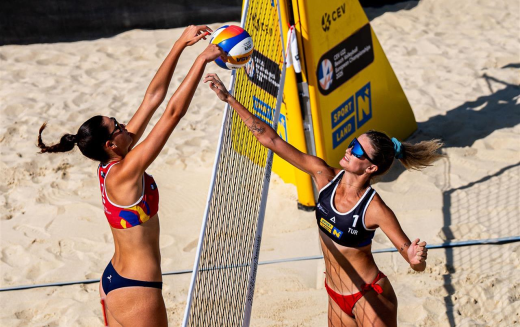 Marta Carro y Sofía Izuzquiza, décimas en el Europeo Sub22 de vóley playa